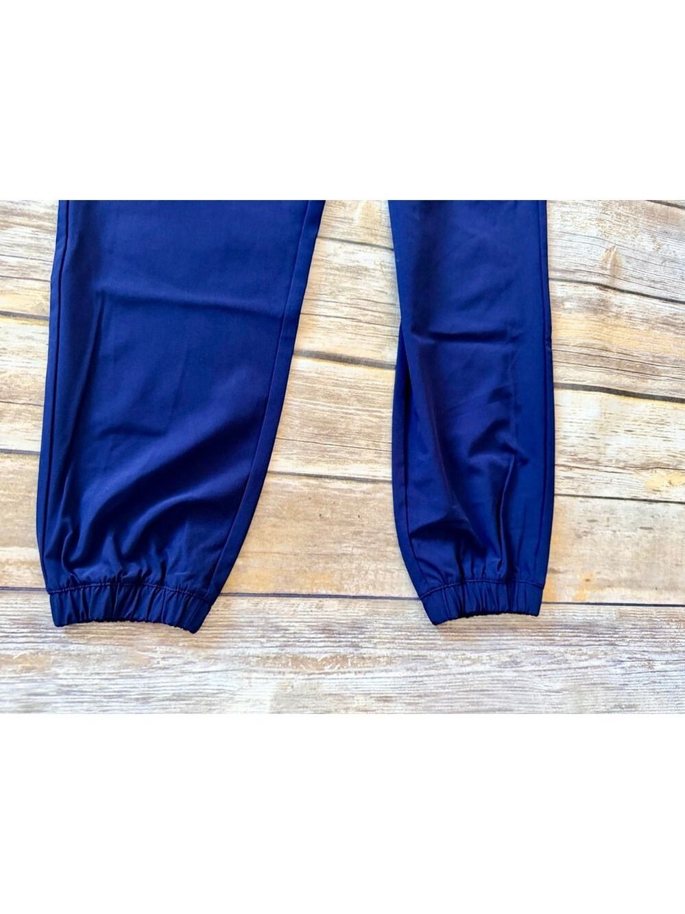 NEW NAVY BLUE SCRUB SET - Picture 4 of 16